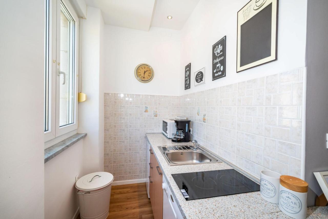 Studio Apartment Jader Zara Esterno foto
