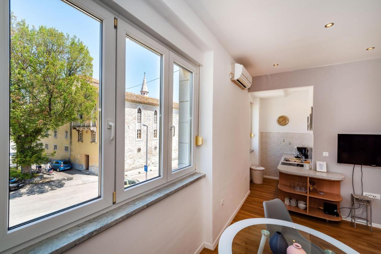 Studio Apartment Jader Zara Esterno foto